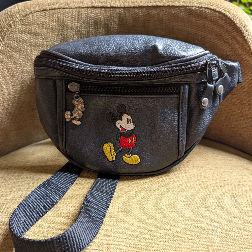 Vintage 80s 90s Disney Black Vinyl Mickey Mouse Belt Bag Fanny Pack Crossbody